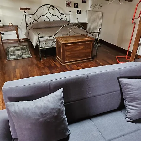 La Finestra Sul Castello Apartment